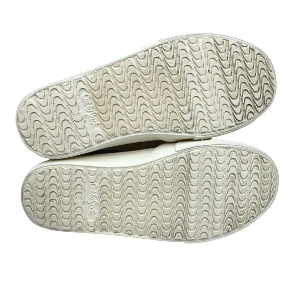 Cat & Jack Girls Nellie Chevron Stitch Slip-On Sneakers - Size 2